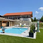 Private Luxury