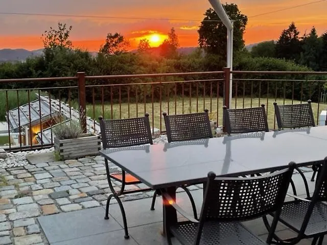Private Luxury * سيغزدورف