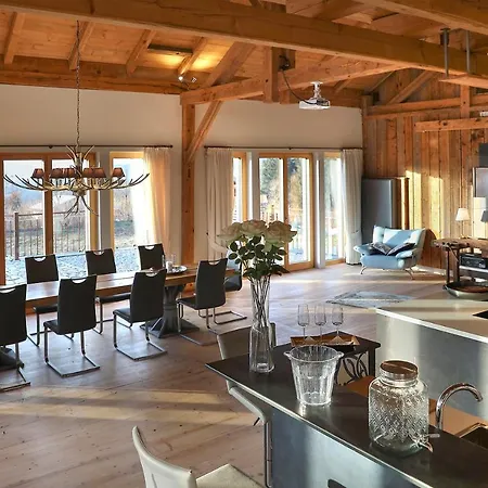 Private Luxury *