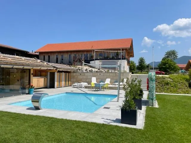 Private Luxury